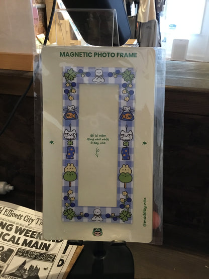 Magnetic photo frame small