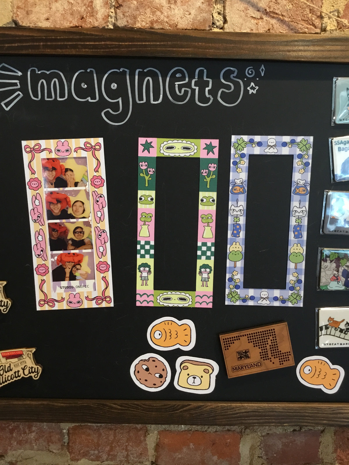 Magnetic photo frame small